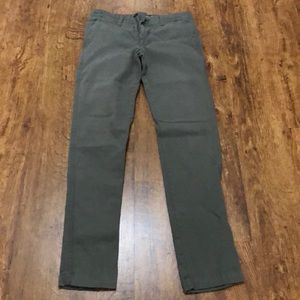 Men’s chino pants